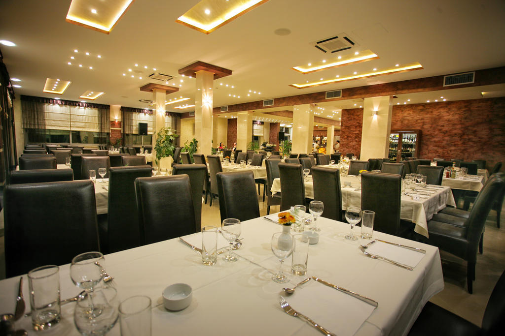 Hotel Ellena Herceg Novi Ngoại thất bức ảnh