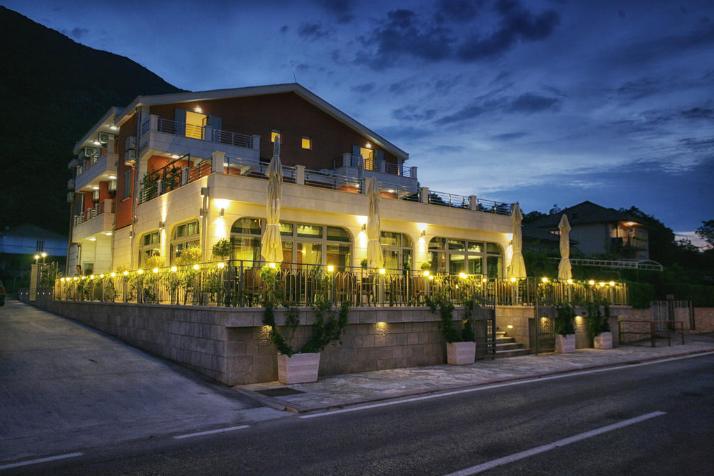 Hotel Ellena Herceg Novi Ngoại thất bức ảnh