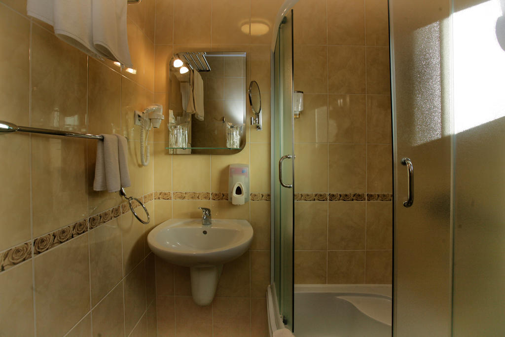 Hotel Ellena Herceg Novi Phòng bức ảnh